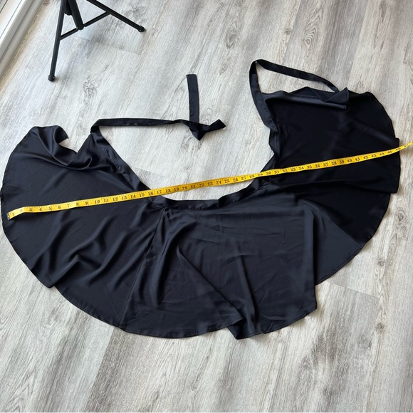 BLACK WRAP BALLET STYLE SKIRT 🩰🎧🎶 - Picture 6 of 8